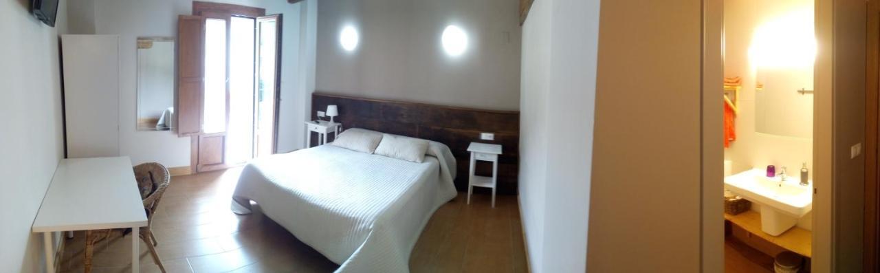 לייצה Hostal-Cicloturismo Lopenea מראה חיצוני תמונה